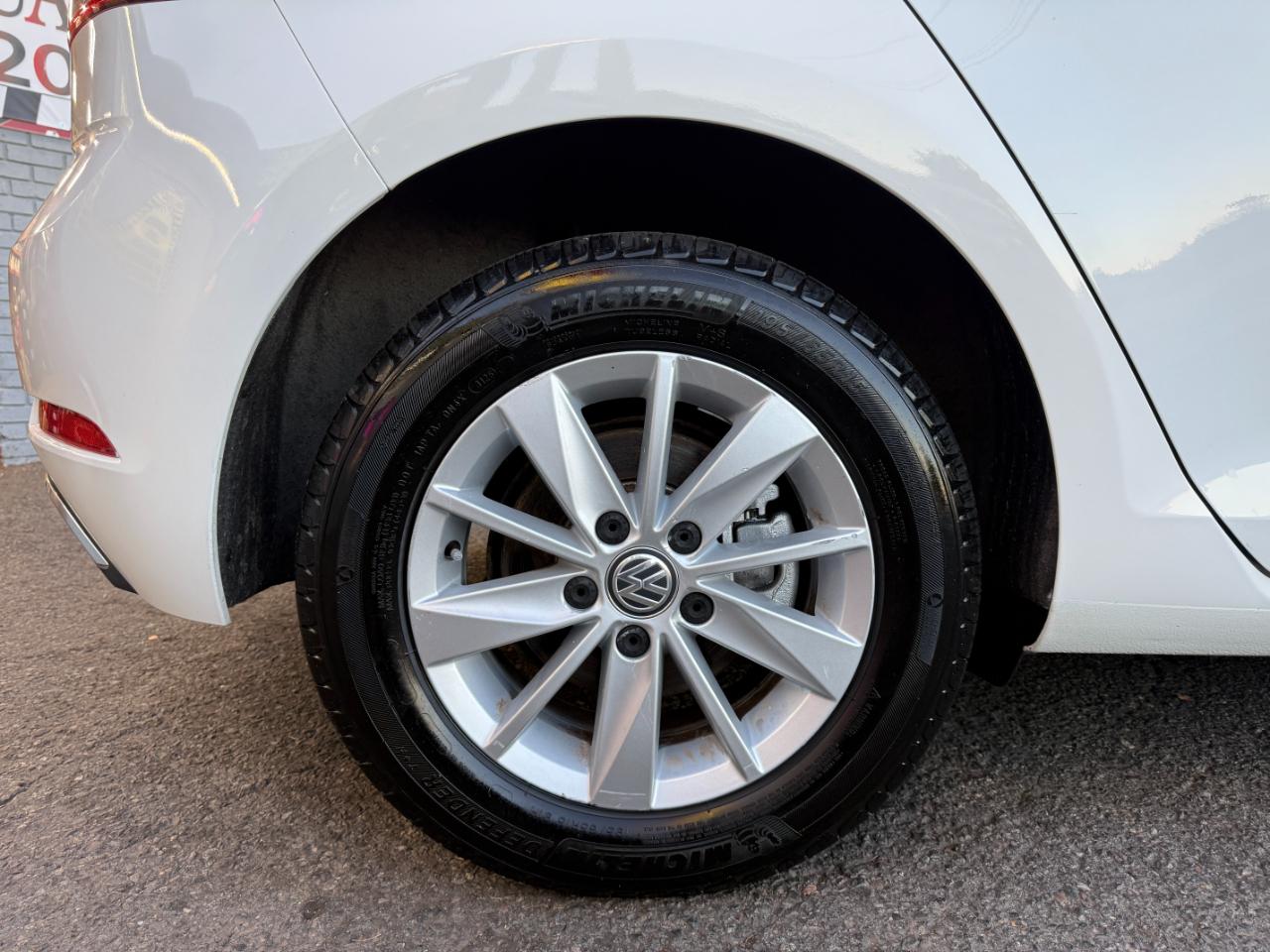 Volkswagen Golf TSI S 6A 2018