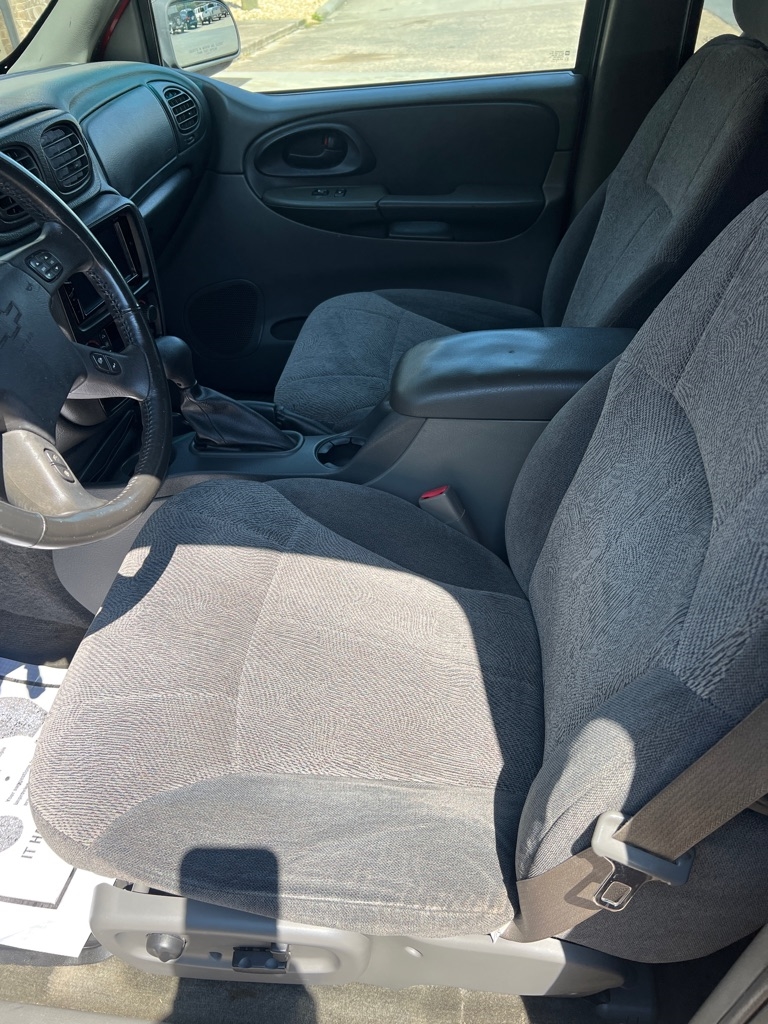 Chevrolet TrailBlazer LS 4WD 2004 Chevrolet TrailBlazer LS 4WD 2004