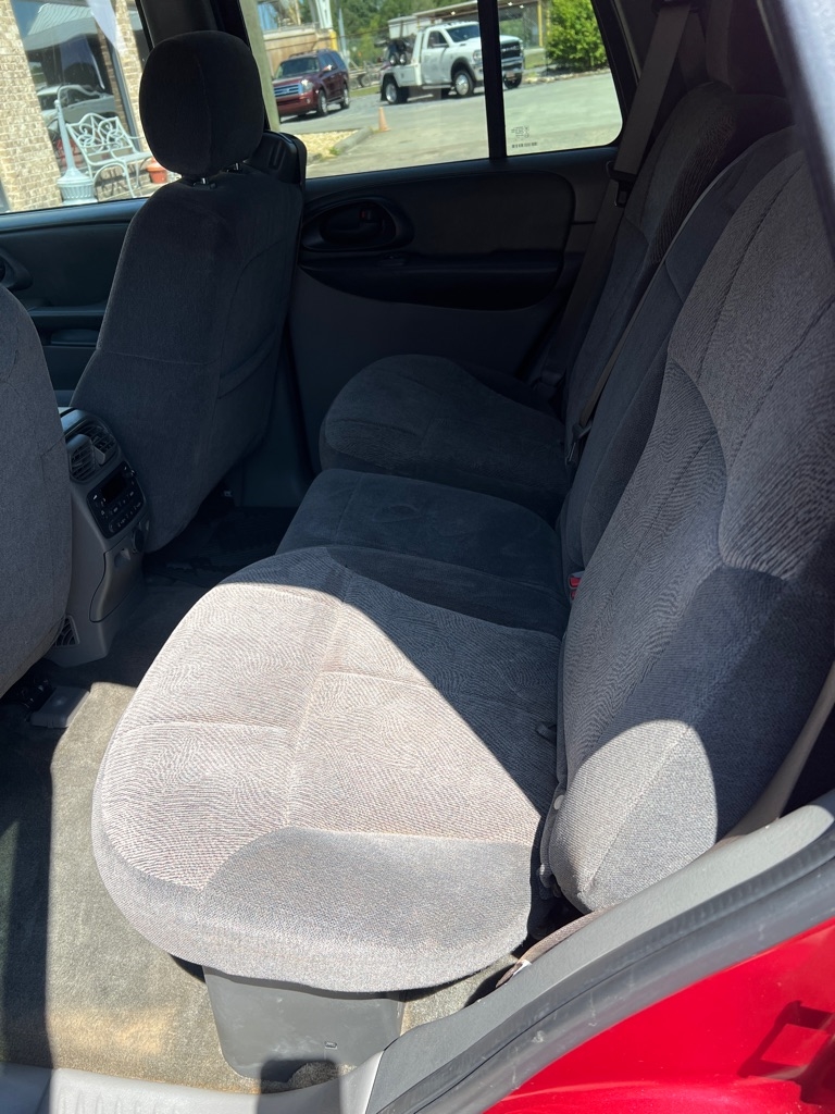 Chevrolet TrailBlazer LS 4WD 2004 Chevrolet TrailBlazer LS 4WD 2004