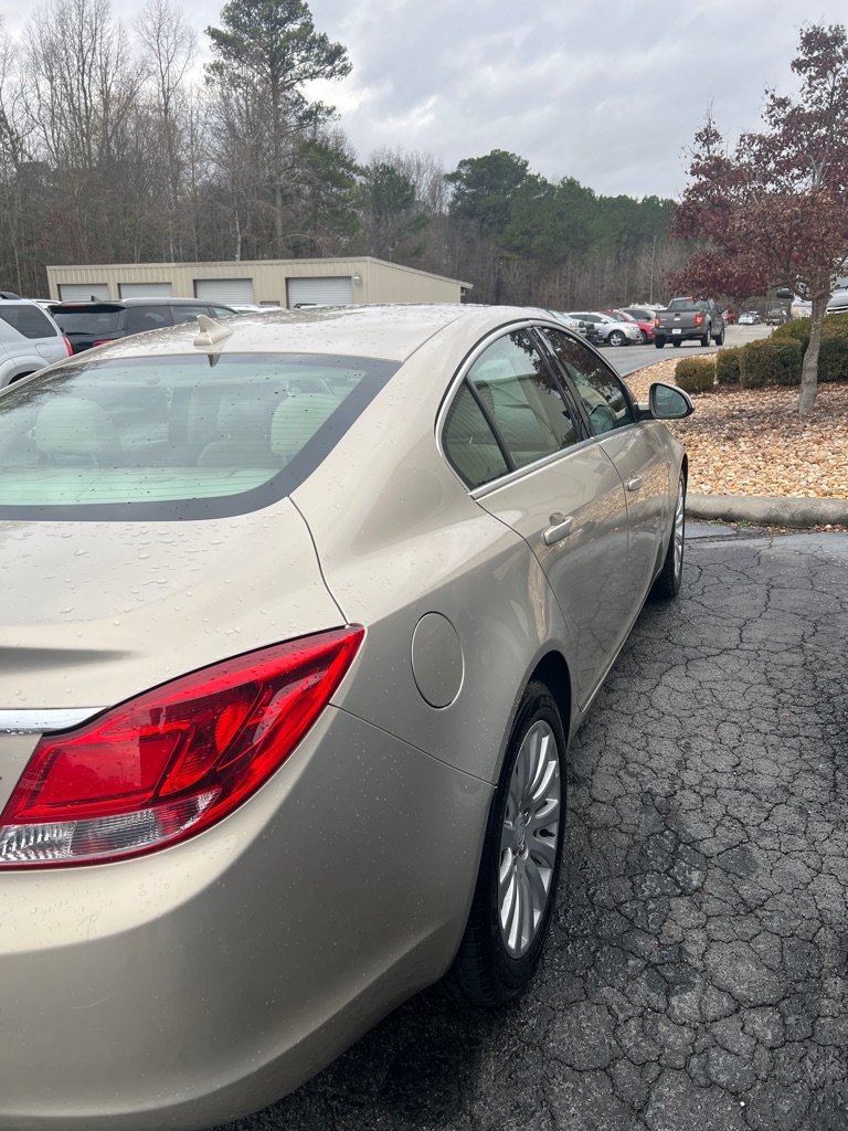 Buick Regal CXL - 2XL 2011