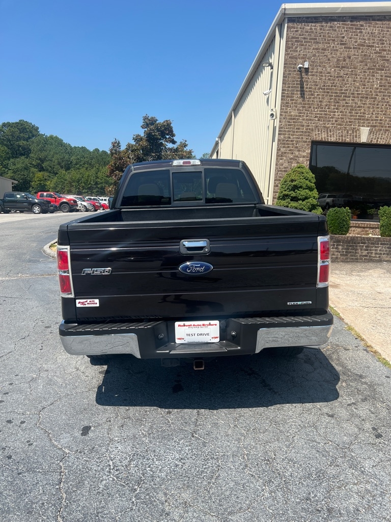 Ford F-150 XL SuperCab 8-ft. Bed 2WD 2014