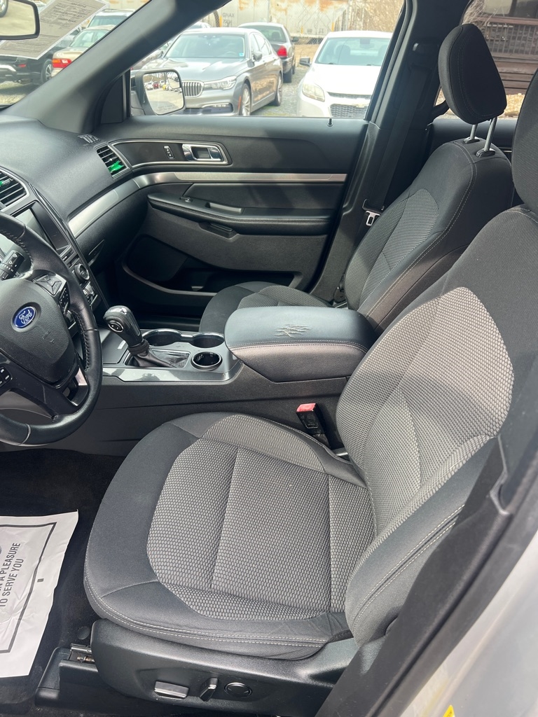 Ford Explorer XLT FWD 2018