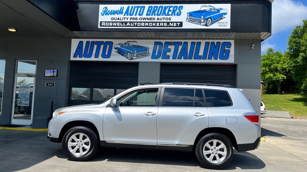 Toyota Highlander Base 2WD I4 2011