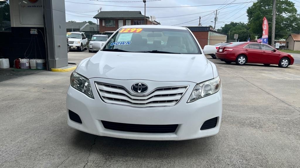 Toyota Camry Base 6-Spd AT 2011