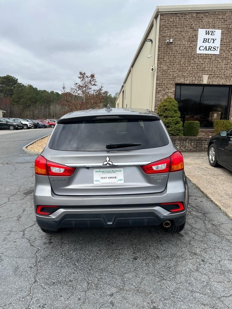 Mitsubishi Outlander Sport  2019