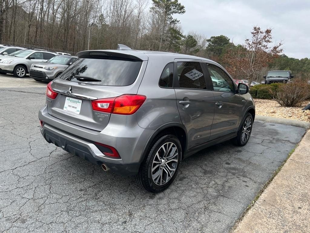 Mitsubishi Outlander Sport  2019