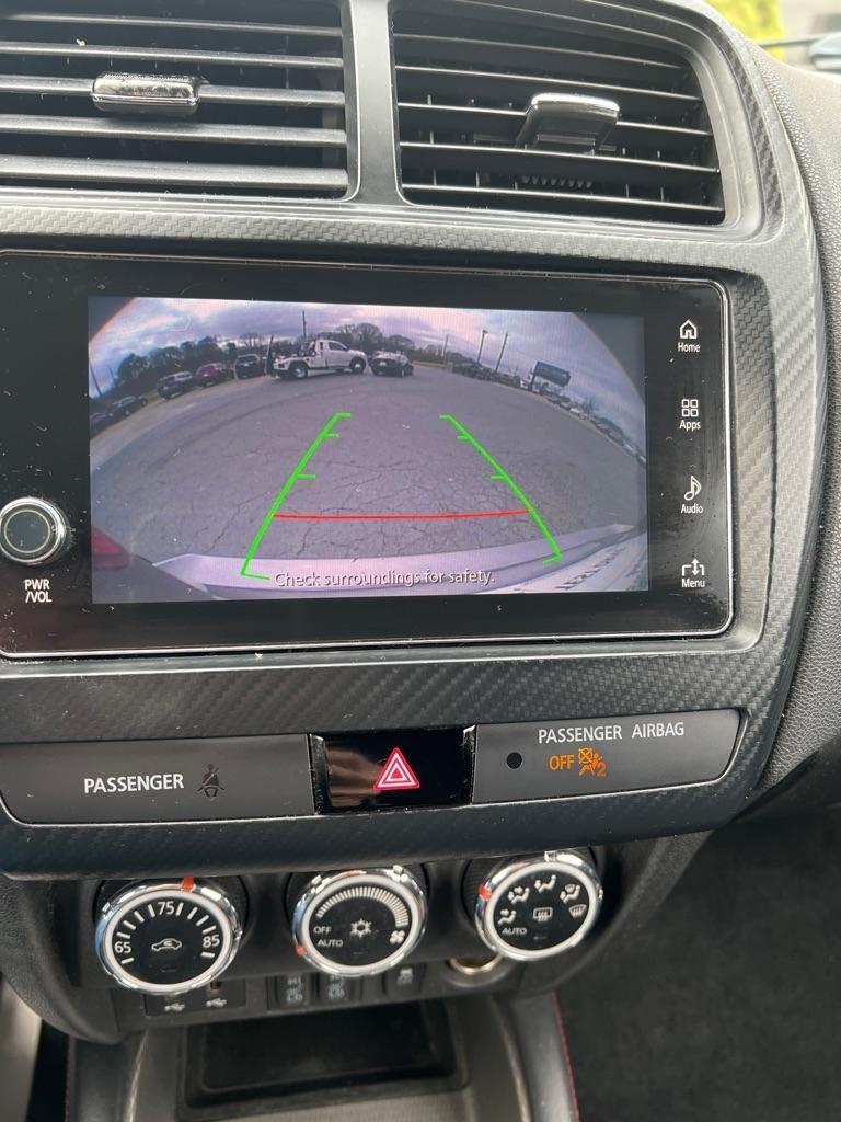 Mitsubishi Outlander Sport  2019