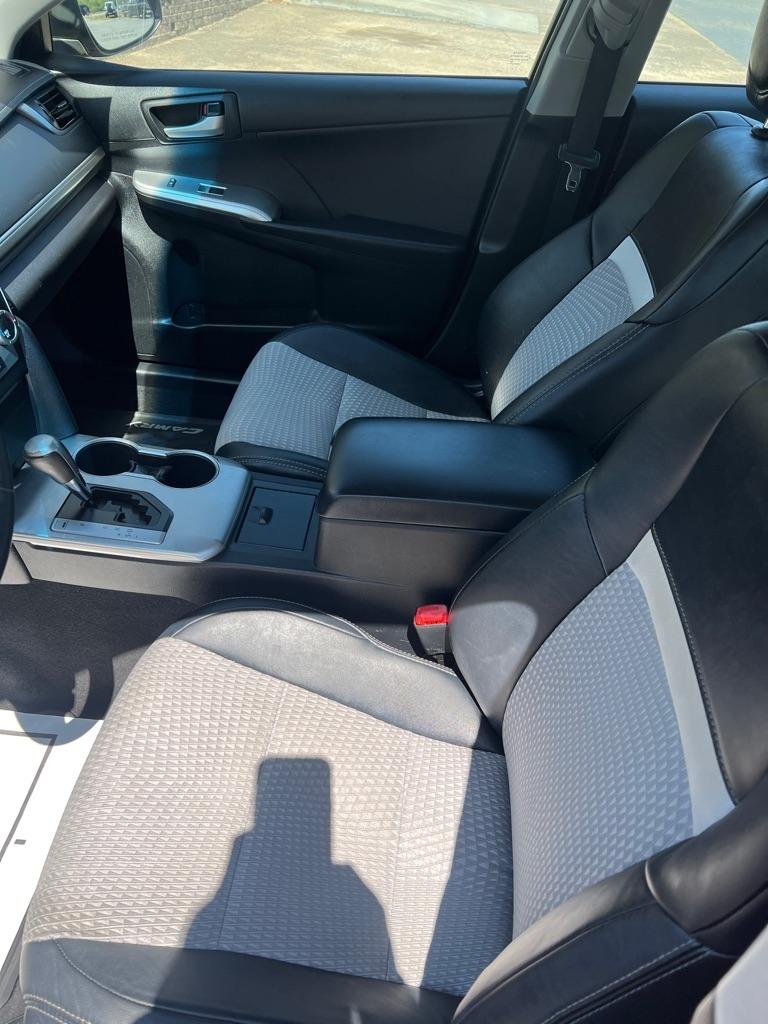 Toyota Camry L 2012