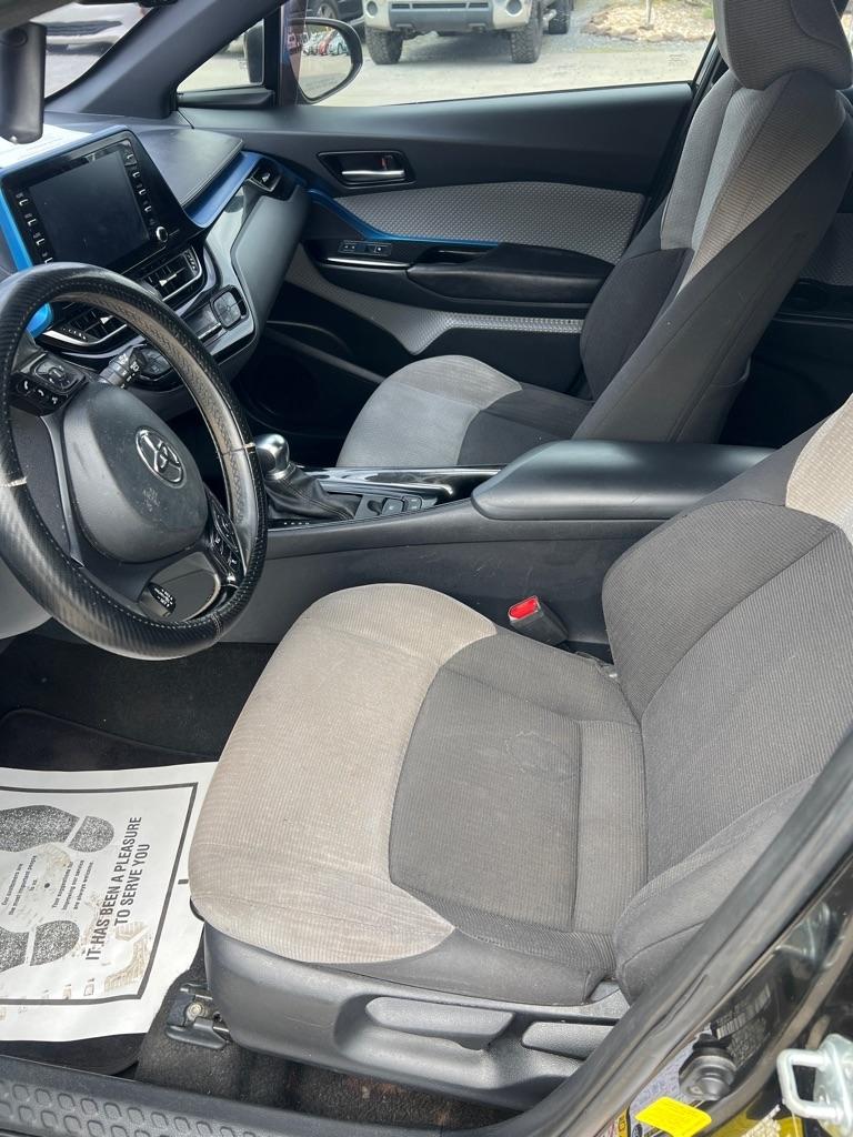 Toyota C-HR LE 2019