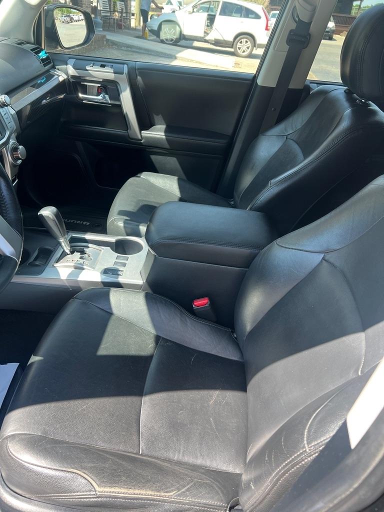 Toyota 4Runner SR5 2WD 2015