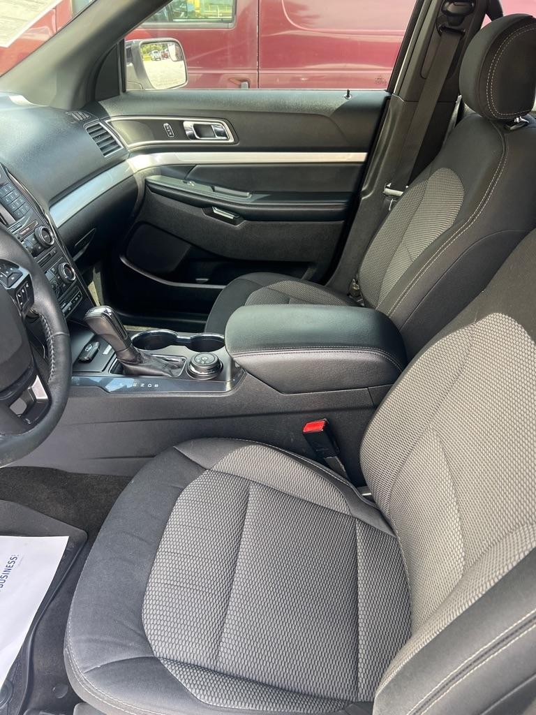 Ford Explorer XLT 4WD 2017