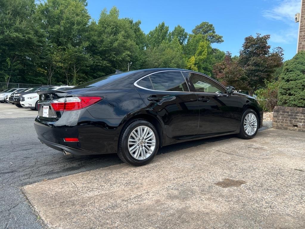 Lexus ES 350 Sedan 2013