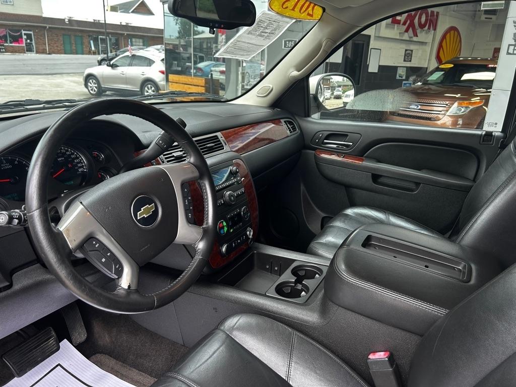 Chevrolet Suburban LT 1500 2WD 2013