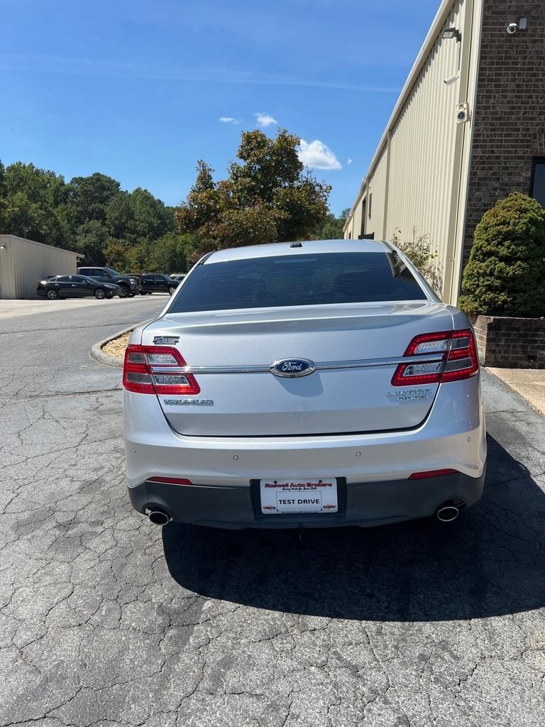 Ford Taurus Limited FWD 2015