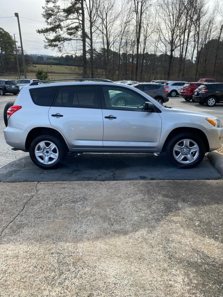 Toyota RAV4 Base I4 2WD 2010