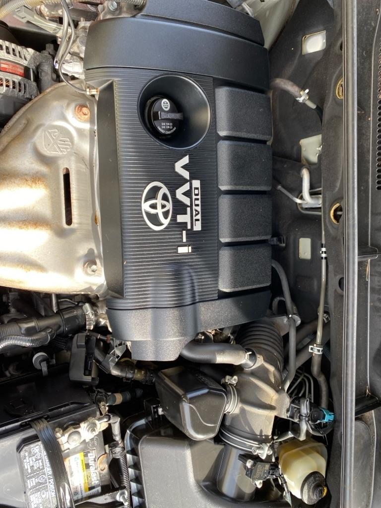 Toyota RAV4 Base I4 2WD 2010