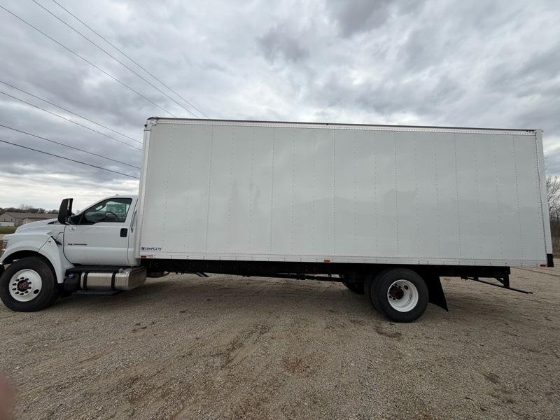 Ford F-750 Regular Cab 2WD DRW 2024
