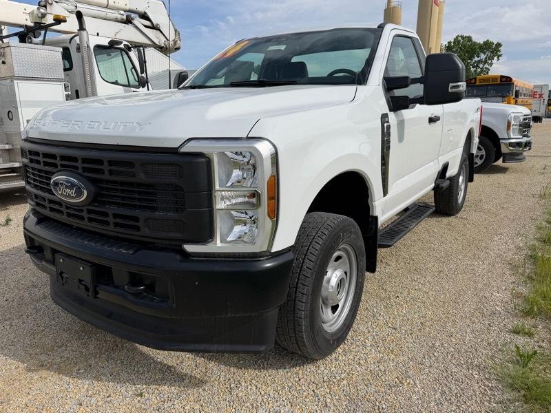 Ford F-350 SD XL 4WD 2024