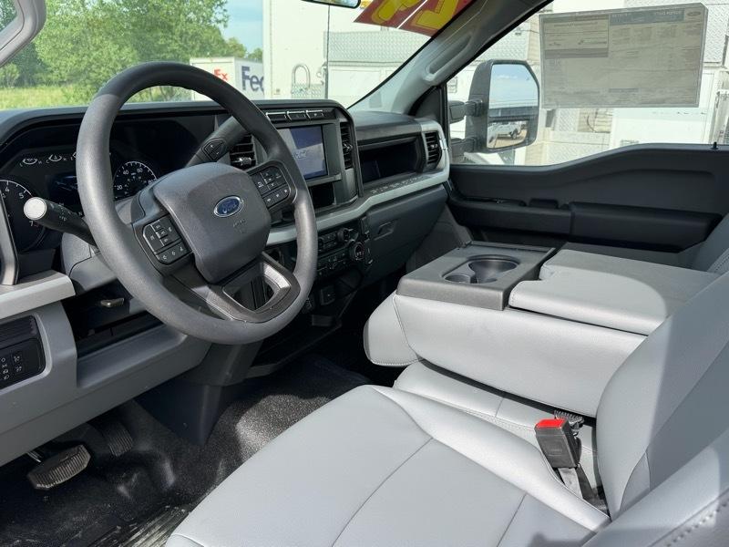 Ford F-350 SD XL 4WD 2024