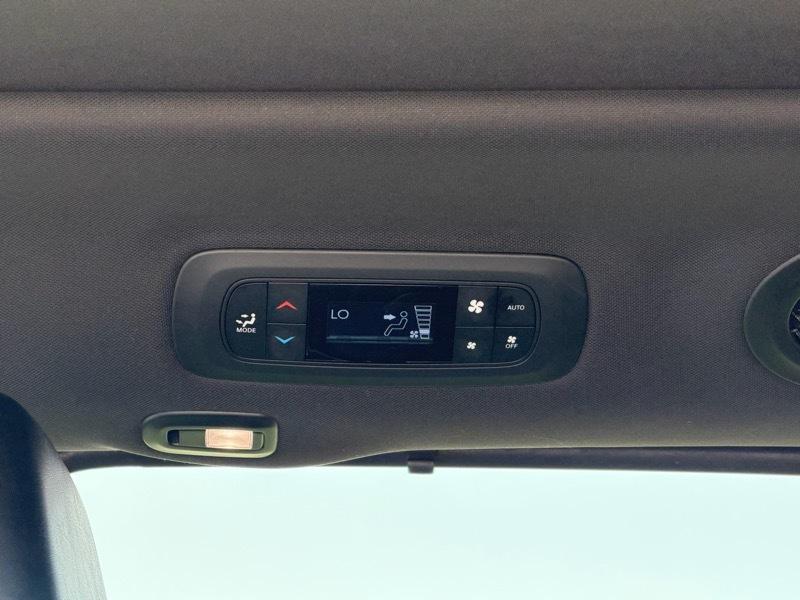 Chrysler Pacifica Limited 2025