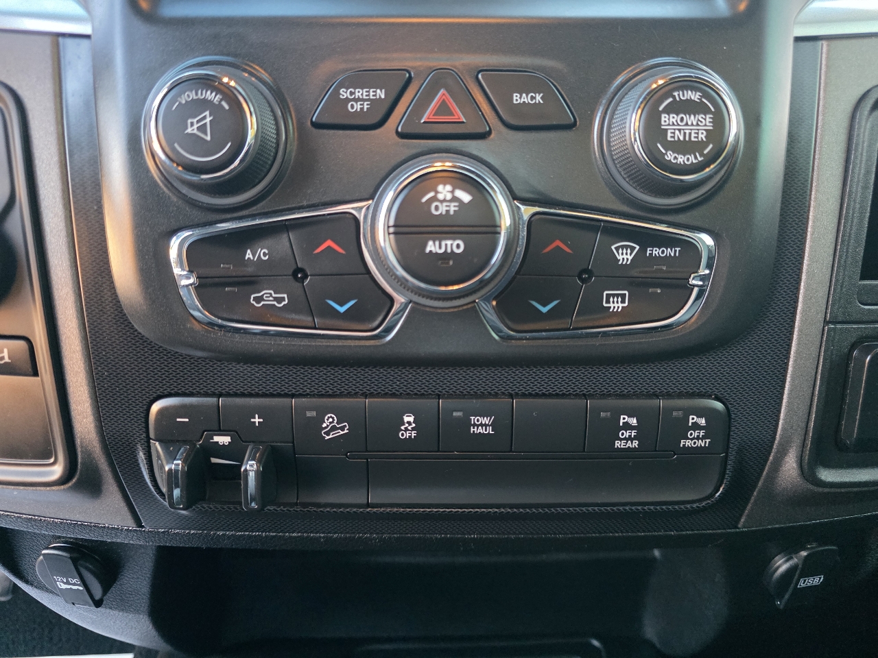 RAM 2500 Power Wagon Crew Cab SWB 4WD 2018