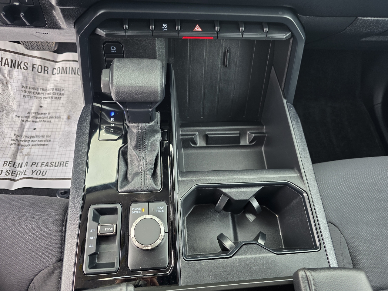 Toyota Tundra SR5 CrewMax 4WD 2024