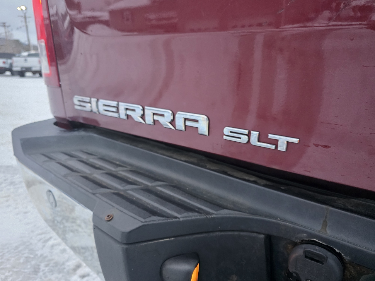 GMC Sierra 2500HD Ext Cab 143.5" WB 4WD SLT 2014