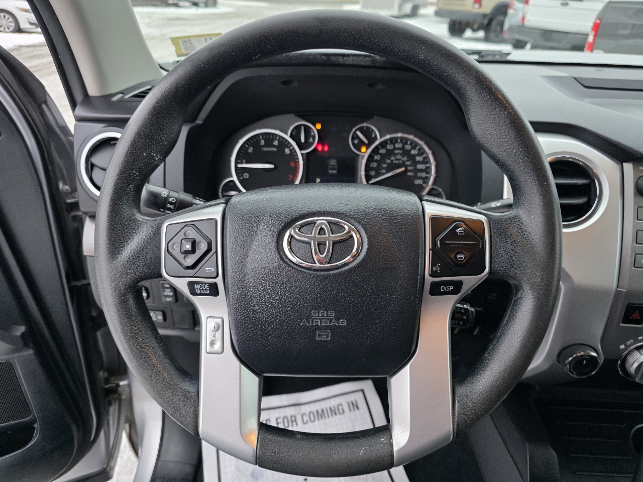 Toyota Tundra SR5 5.7L V8 Double Cab 4WD 2017