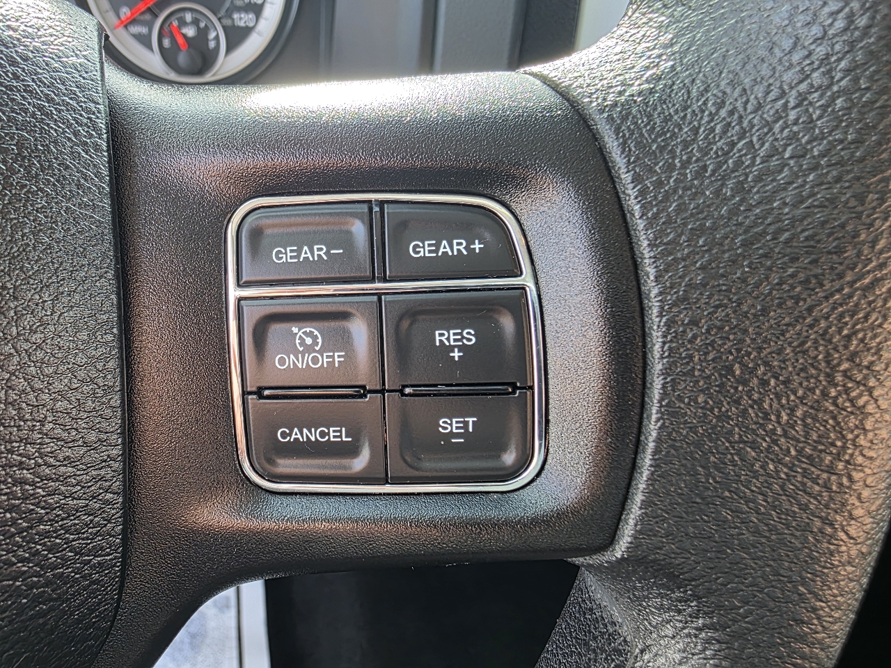 RAM 1500 Classic Tradesman Quad Cab 4WD 2019