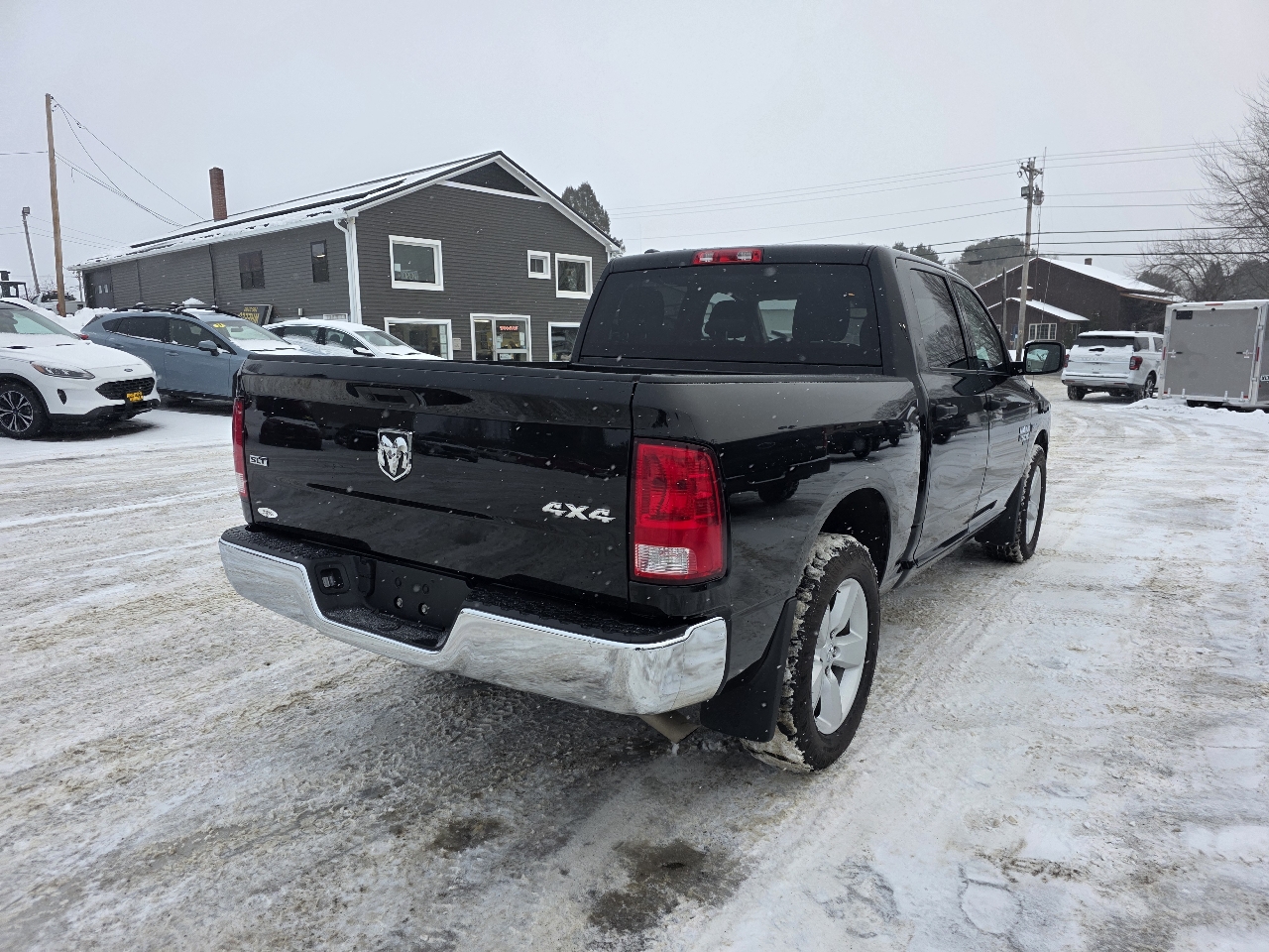 RAM 1500 Classic Tradesman Crew Cab SWB 4WD 2023