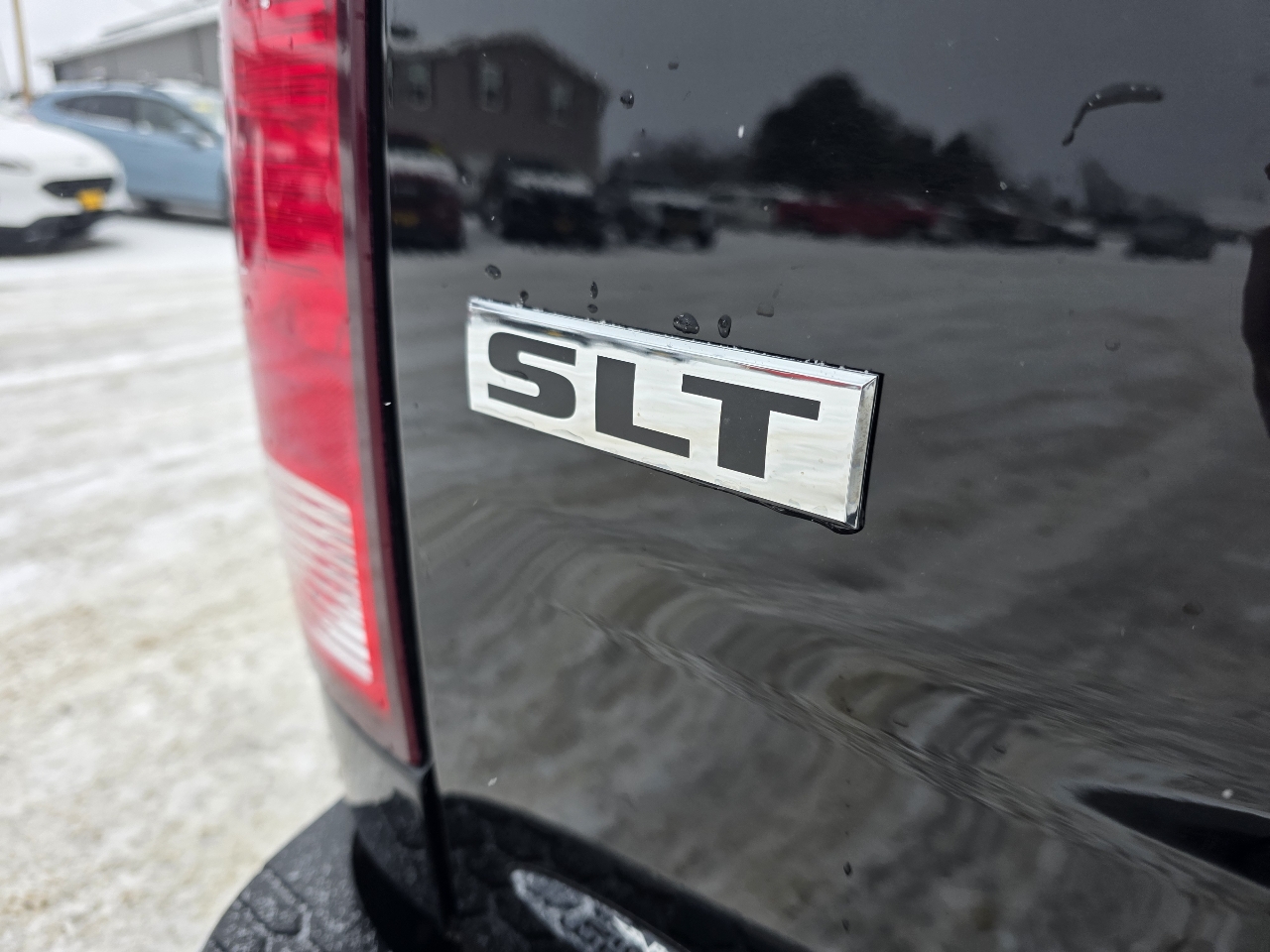 RAM 1500 Classic Tradesman Crew Cab SWB 4WD 2023