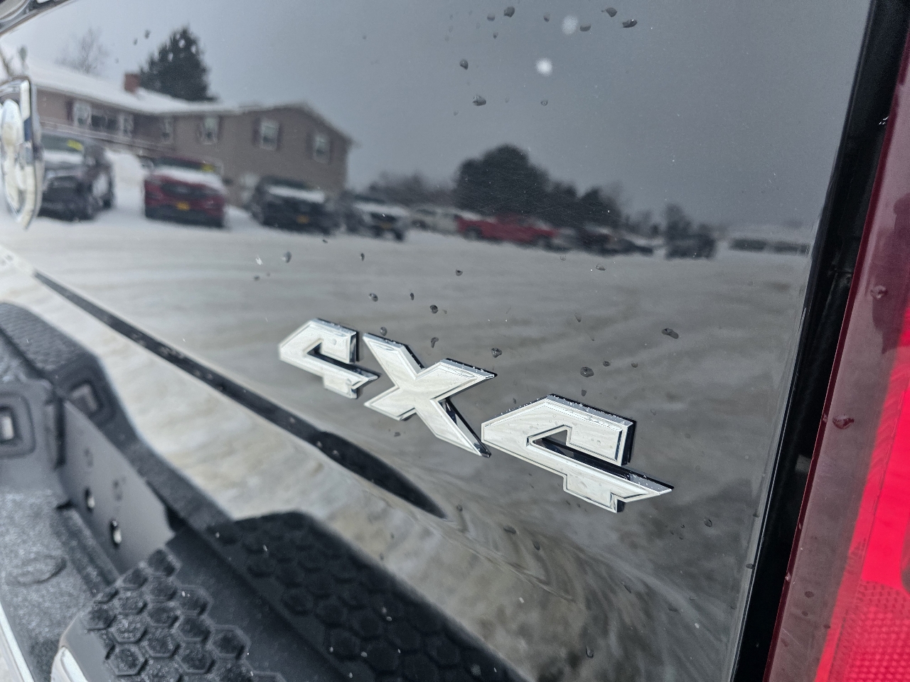 RAM 1500 Classic Tradesman Crew Cab SWB 4WD 2023