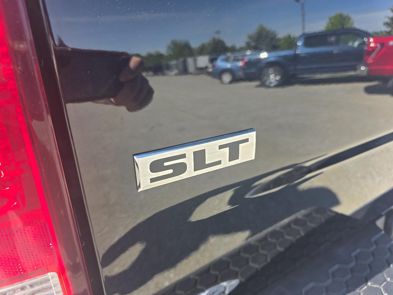 RAM 1500 Classic Tradesman Crew Cab SWB 4WD 2023