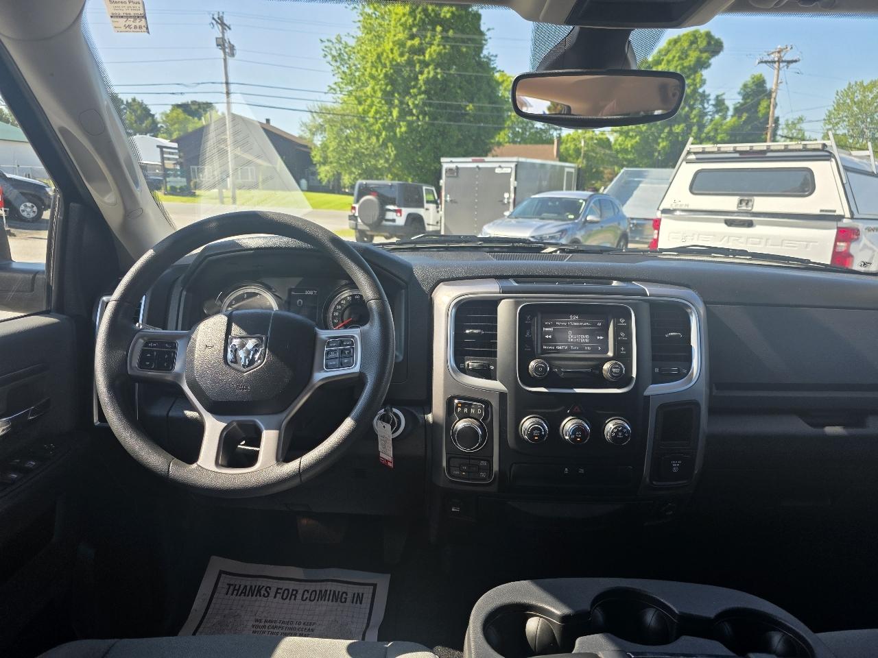 RAM 1500 Classic Tradesman Crew Cab SWB 4WD 2023