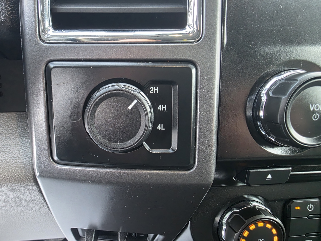 Ford F-150 XLT SuperCab 6.5-ft. Bed 4WD 2015