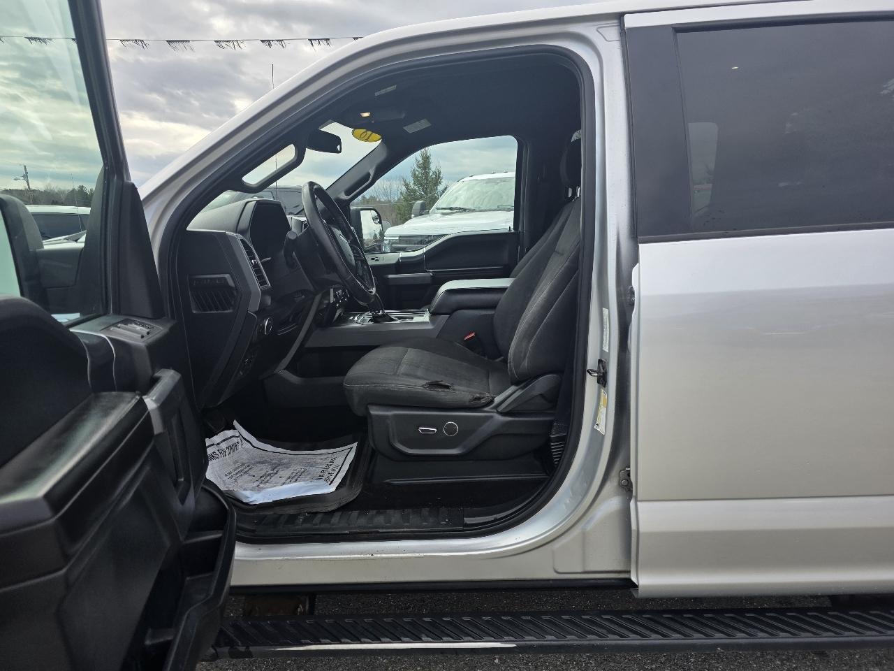 Ford F-150 4WD SuperCrew 139" XLT 2018