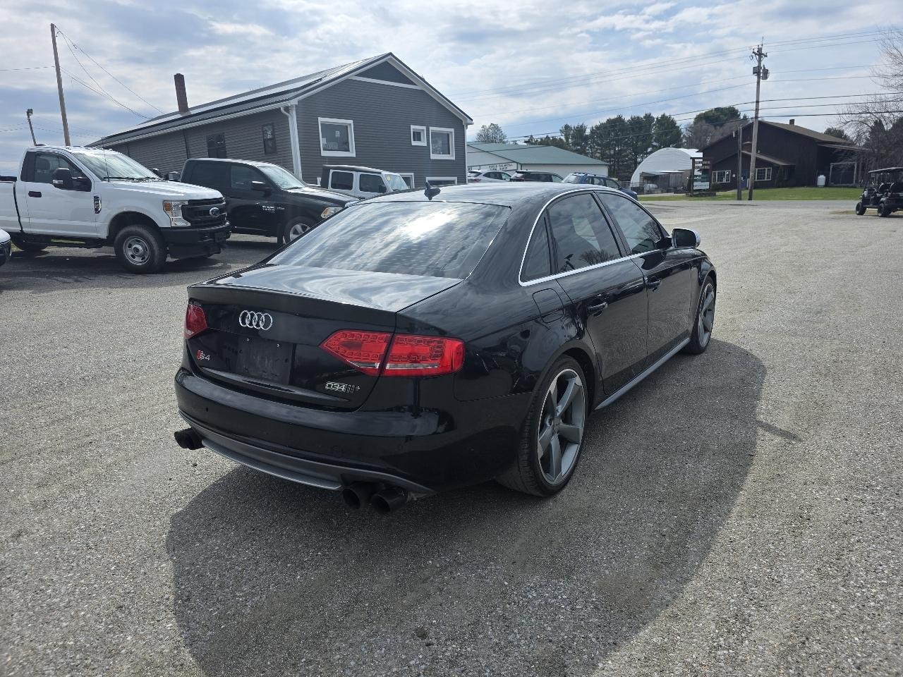 Audi S4 Sedan quattro S tronic 2010