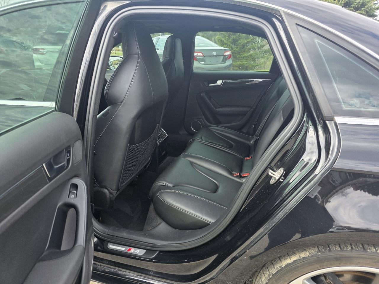 Audi S4 Sedan quattro S tronic 2010