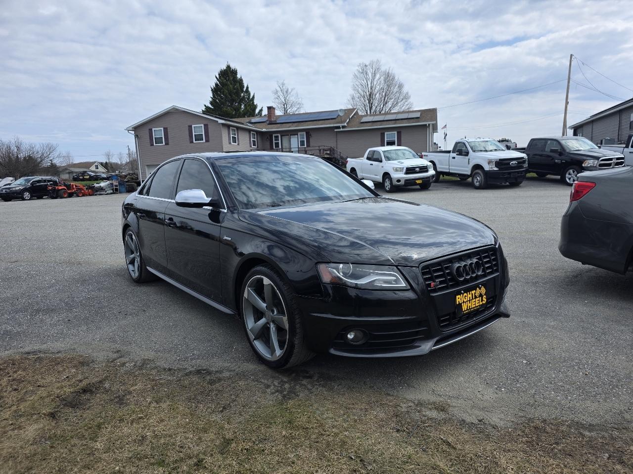 Audi S4 Sedan quattro S tronic 2010