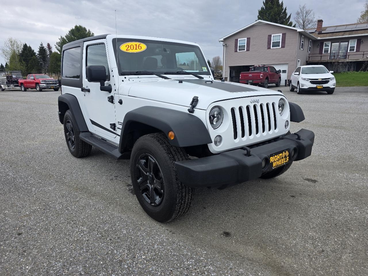 Jeep Wrangler Sport 4WD 2016
