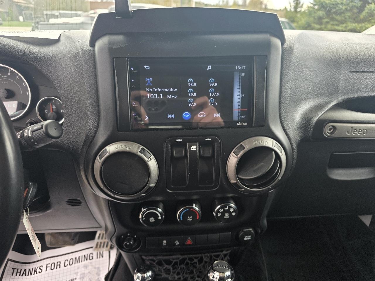 Jeep Wrangler Sport 4WD 2016