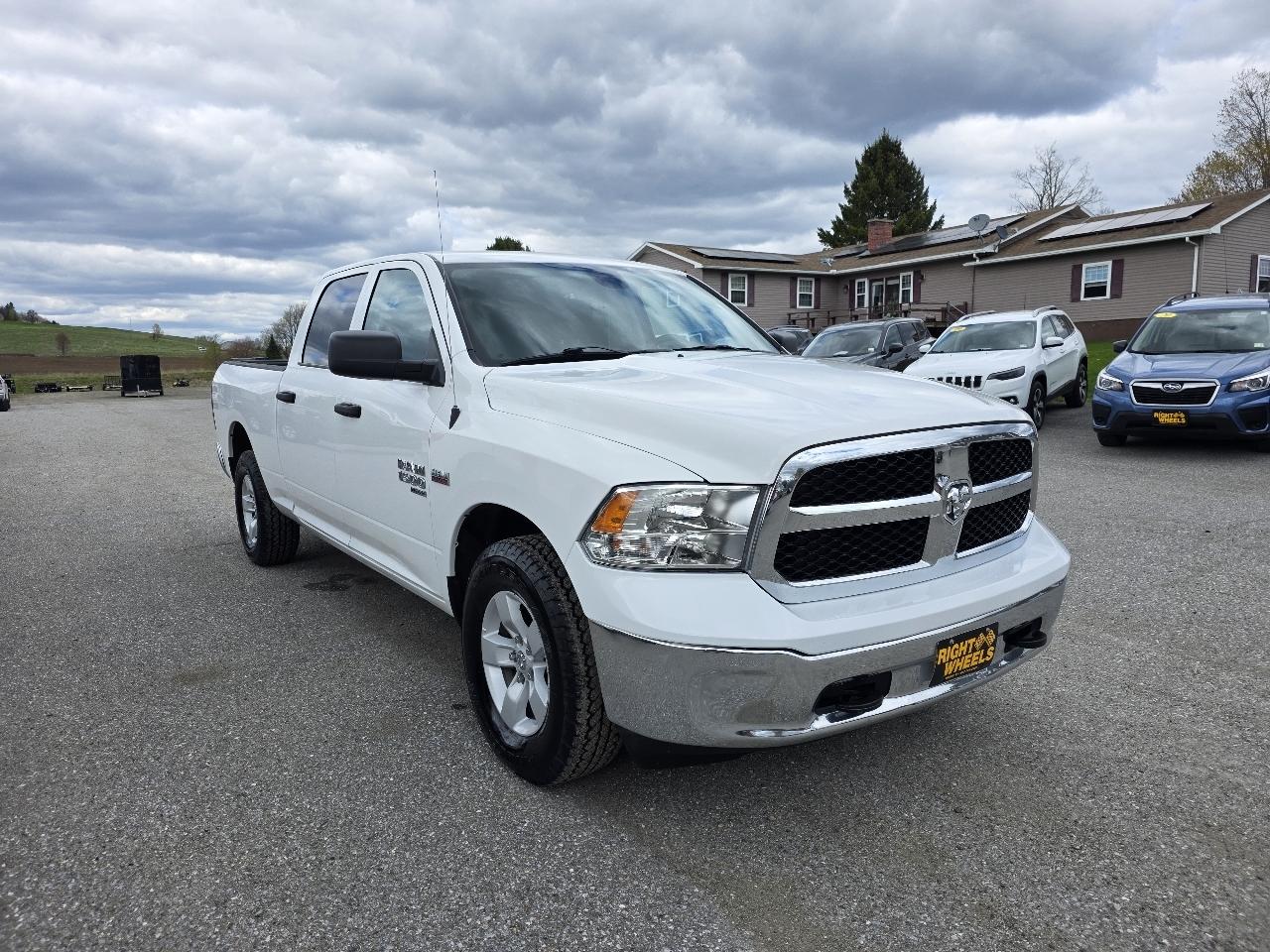 RAM 1500 Classic Tradesman Crew Cab LWB 4WD 2022