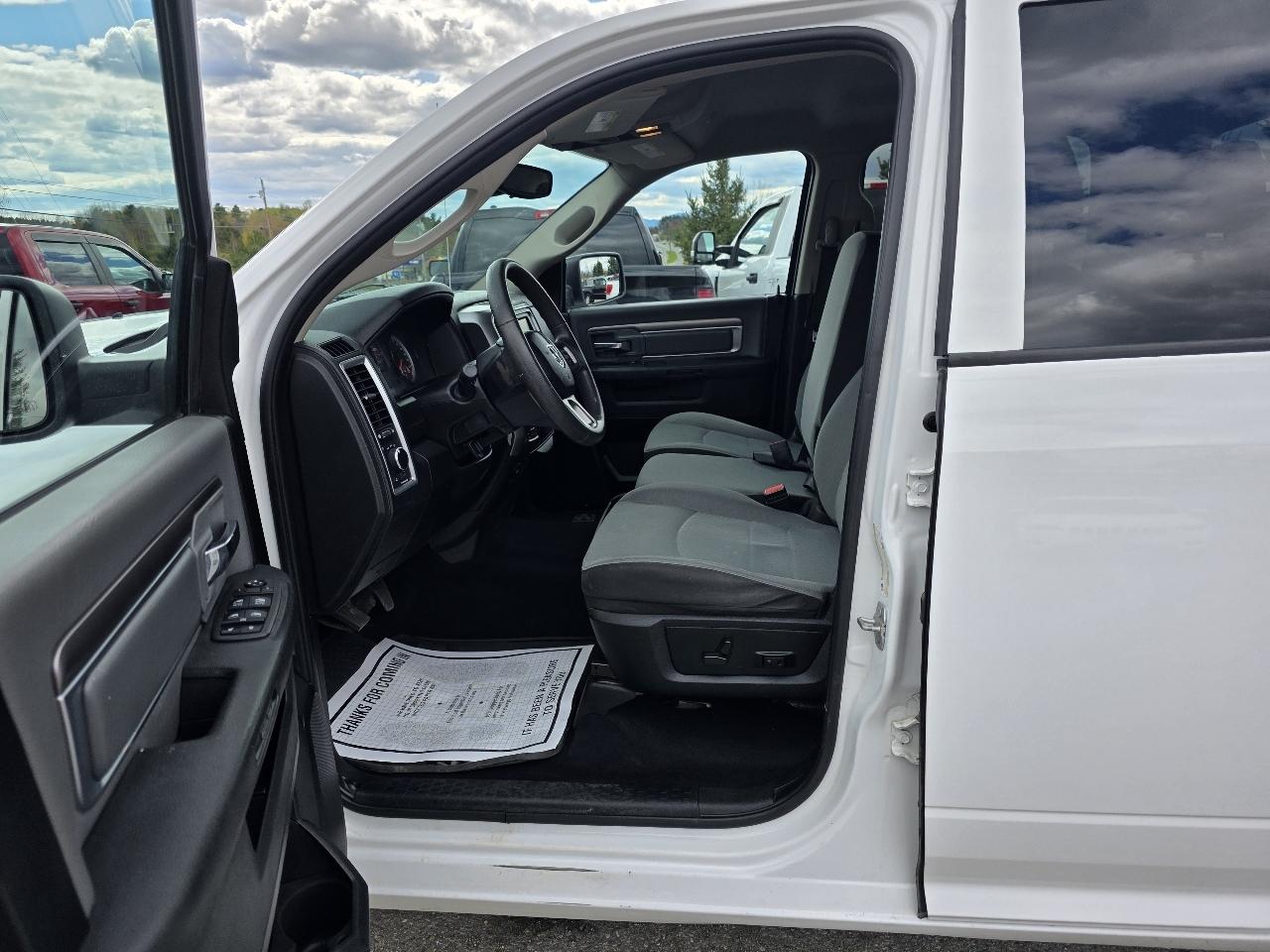 RAM 1500 Classic Tradesman Crew Cab LWB 4WD 2022