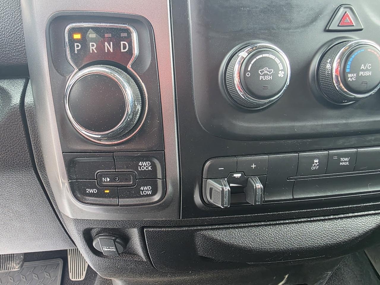 RAM 1500 Classic Tradesman Crew Cab LWB 4WD 2022