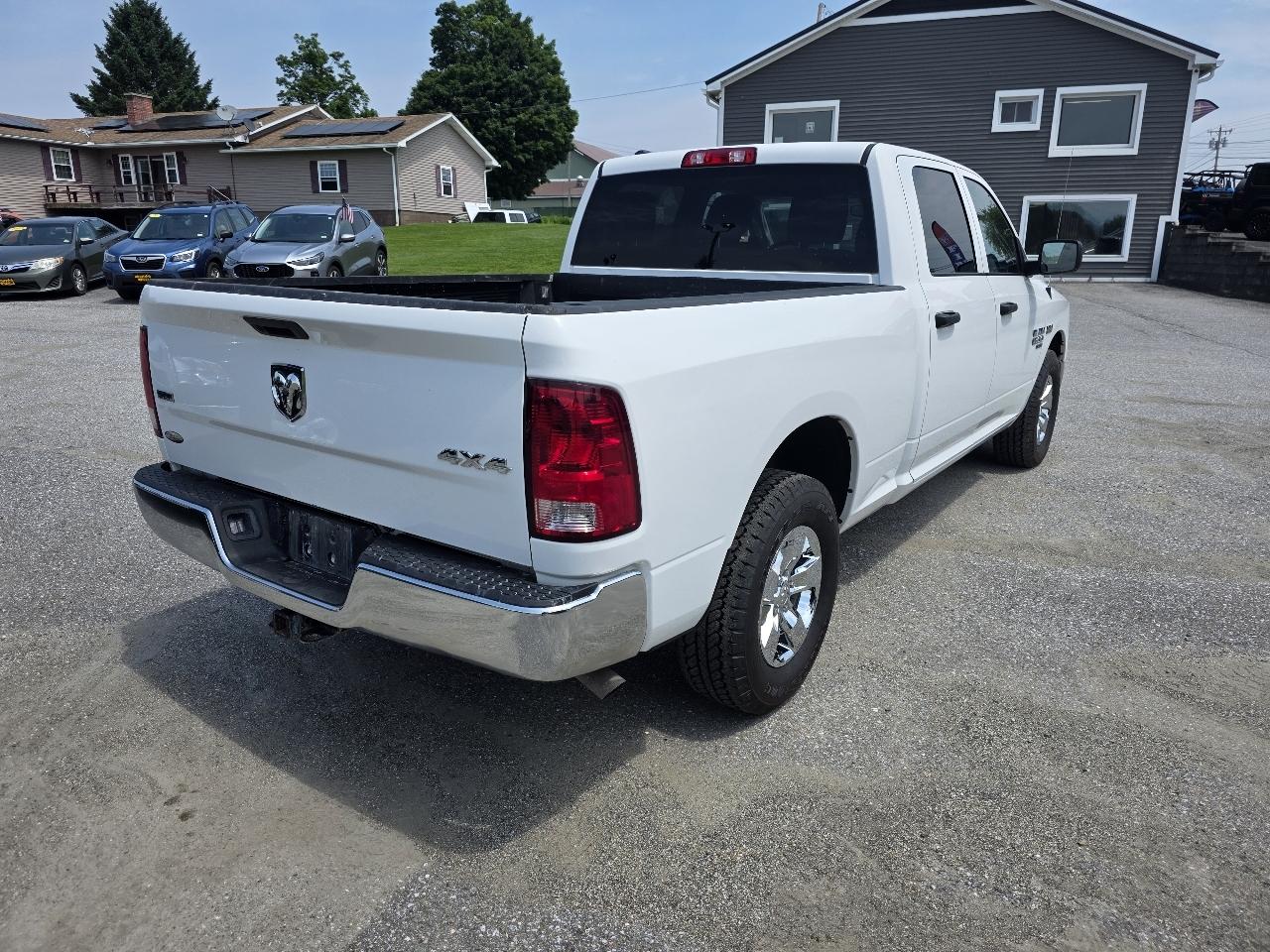 RAM 1500 Classic Tradesman Crew Cab LWB 4WD 2022