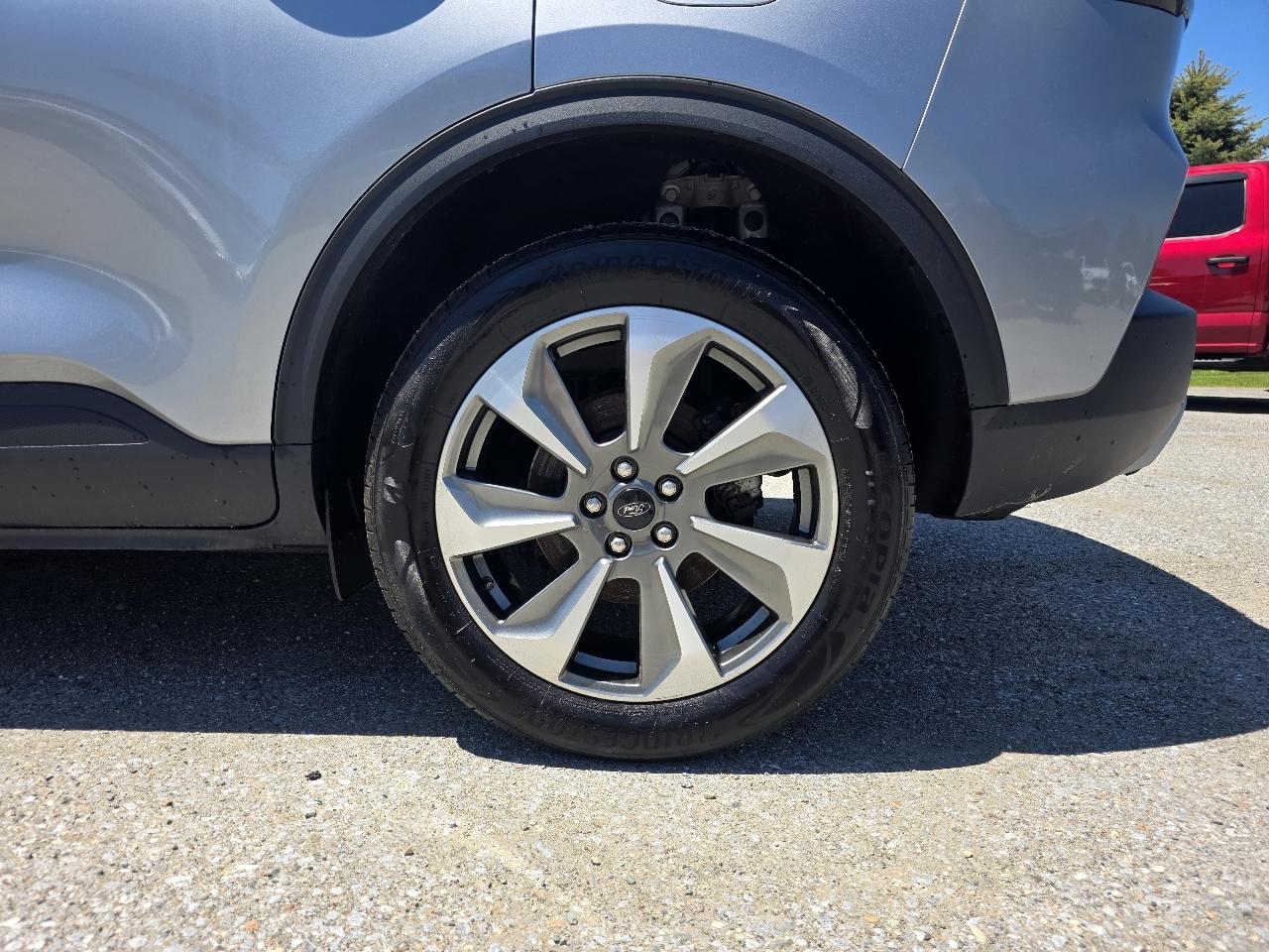 Ford Escape Platinum AWD 2024