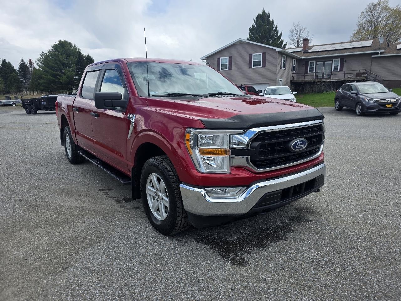 Ford F-150 SuperCrew 139" XLT 4WD 2022