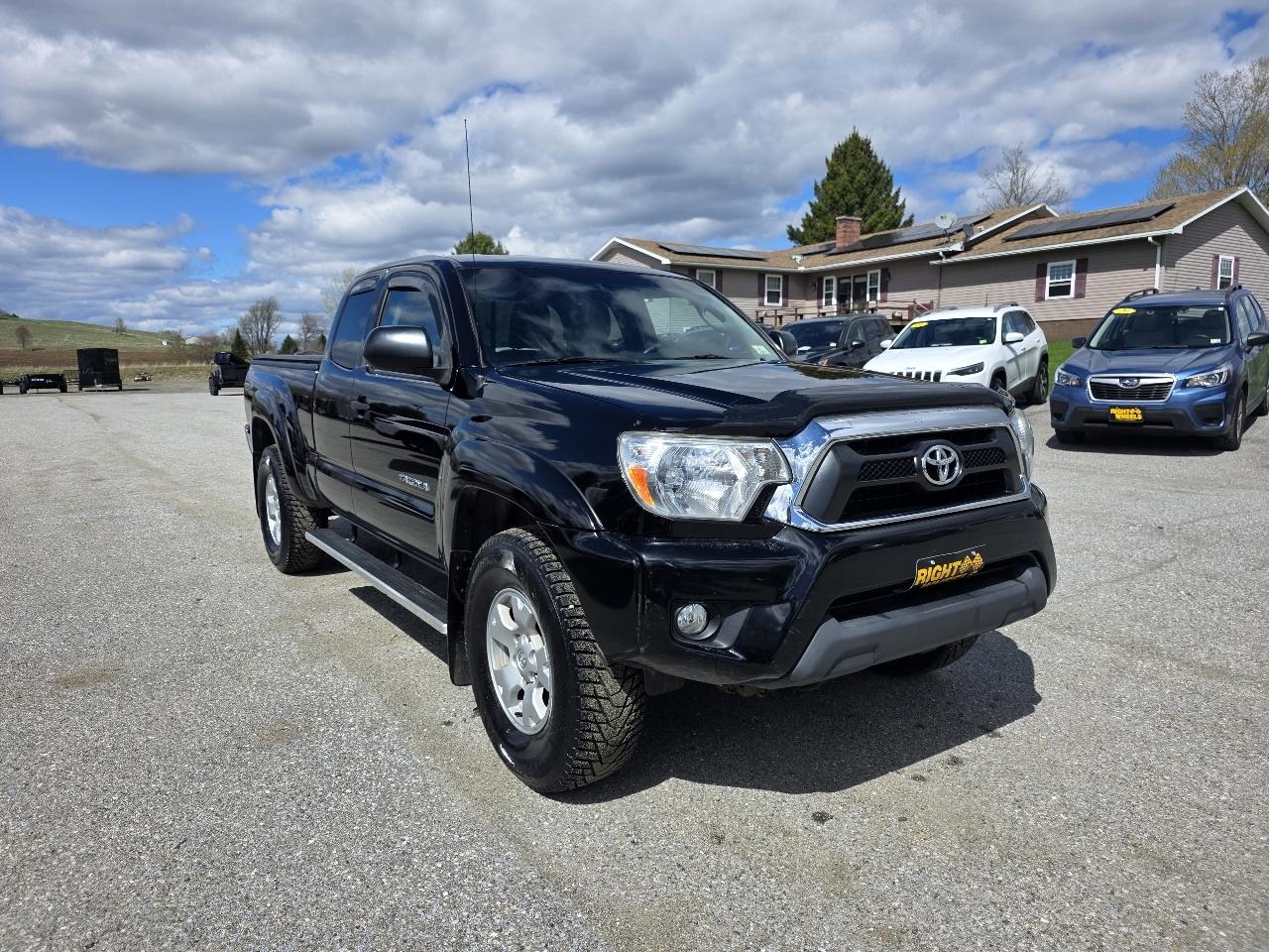 Toyota Tacoma Access Cab V6 5AT 4WD 2015