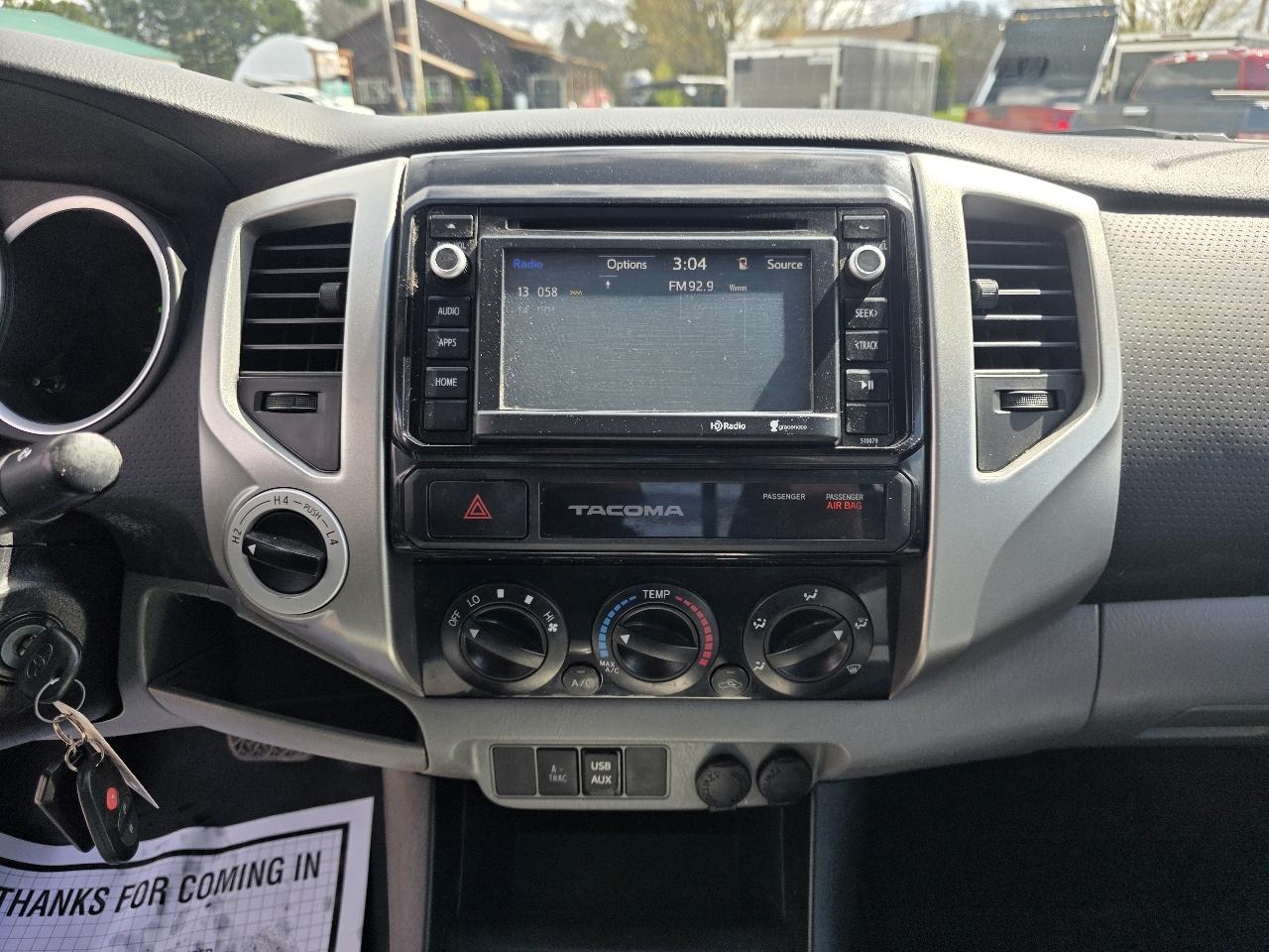 Toyota Tacoma Access Cab V6 5AT 4WD 2015