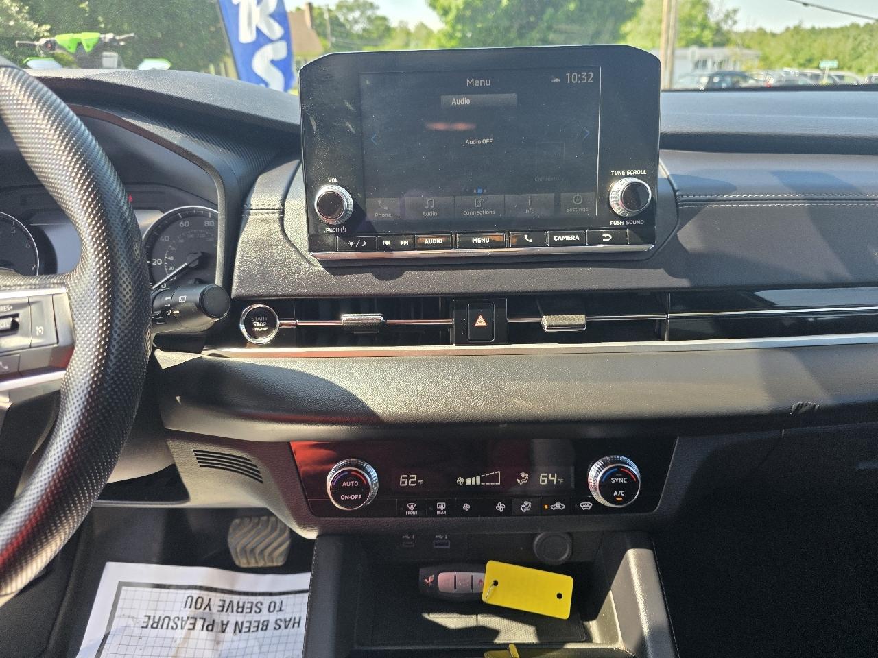 Mitsubishi Outlander ES AWD 2024
